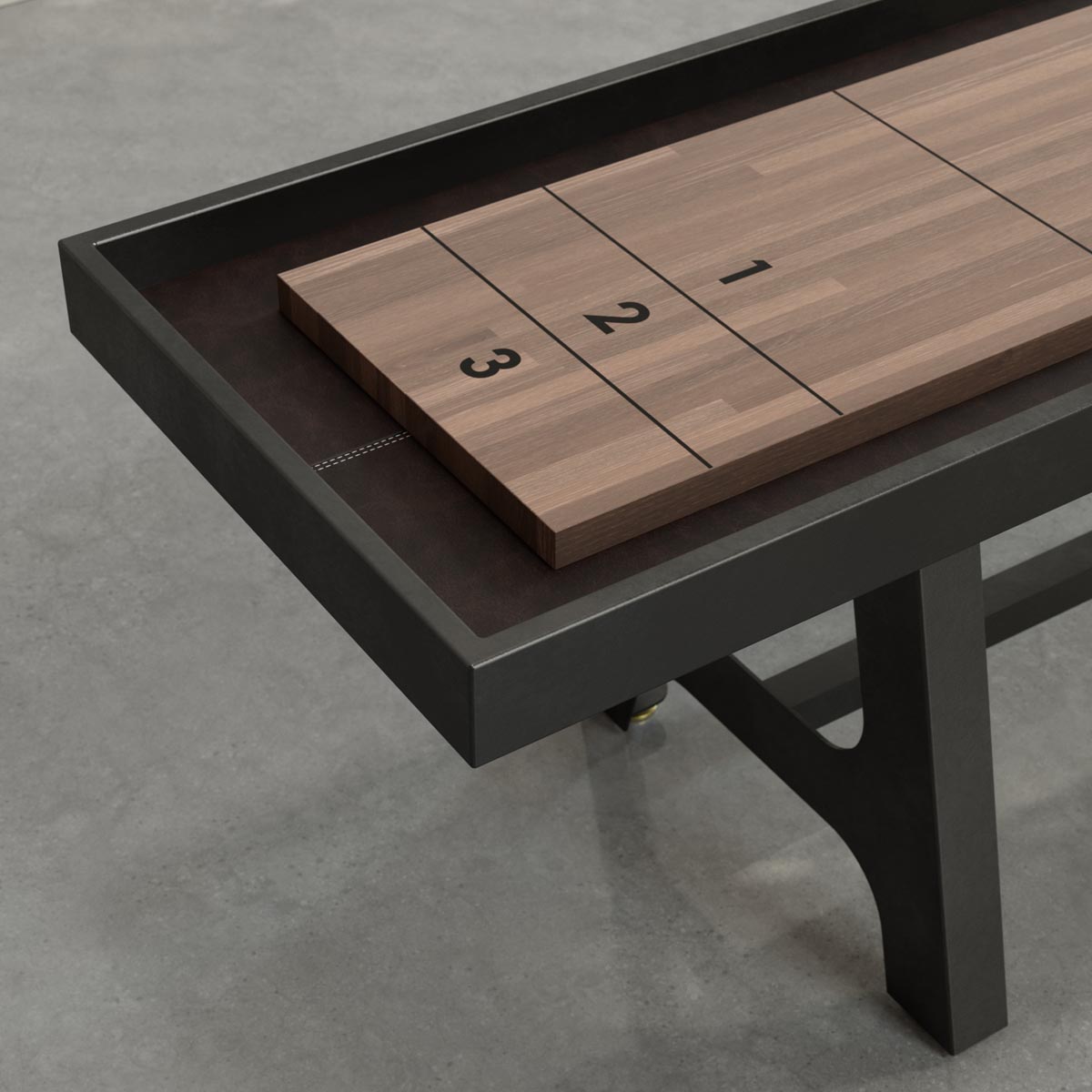Black frame, Walnut playing surface, chocolate leather Black frame, Walnut playing surface, chocolate leather